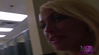 Unbelievable Blonde Bares All In Risky Tampa Flashing Adventure