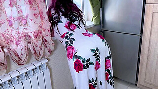 The juicy ass of a mature stepmom aroused her stepson and he fucked her in her mouth and anal