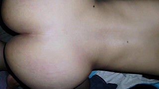 FUCKING A SINGLE MOM WHILE HER PLAY IN THE YARD!!! BIG-ASS LATINA ON ALL FOURS! DARK-HAIRED WHORE!!