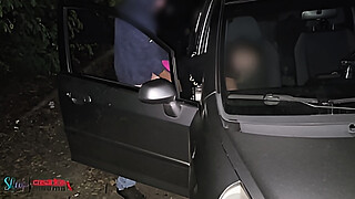 Dogging with Mrs. Moema and 3 strangers in the middle of the street, the last one gave me milk in my mouth.