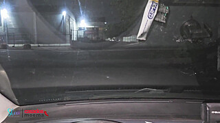 Dogging with Mrs. Moema and 3 strangers in the middle of the street, the last one gave me milk in my mouth.