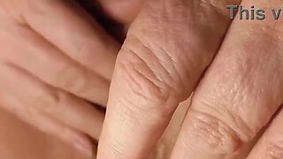 Maturemons, pleasuring parting and peeling herself back