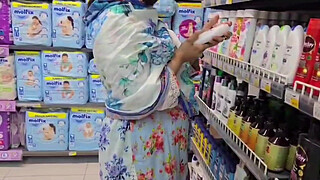 Omg Stranger Caught Girl in the Park His Fingers Under My pussy