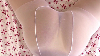 Kathia Nobili Sucking you like never before!!!