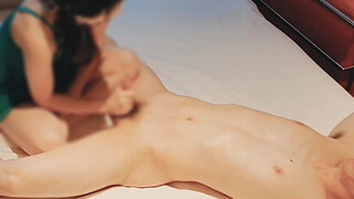 A slender, cute wife wearing sexy green lingerie makes an adulterous man's penis erect and ejaculate with a handjob. Homemade amateur personal shooting kawasaki JK