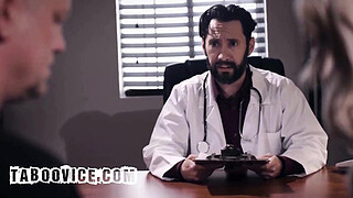 Cuckold Husband Watch His Wife Gets Pussy Creampied