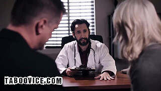 Cuckold Husband Watch His Wife Gets Pussy Creampied