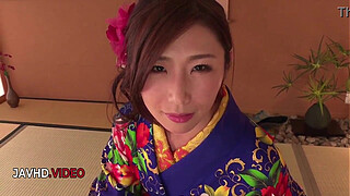 Passionate JAV Star in Kimono Gives Seductive Blow Job on Cam