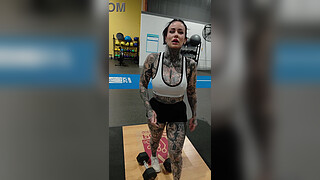 Booty at the gym hot milf ass