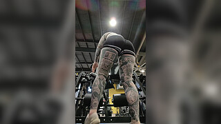 Booty at the gym hot milf ass