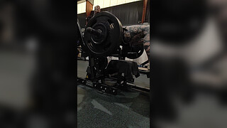 Booty at the gym hot milf ass