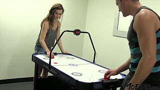 MOFOZO.com - 18 Year Old Amateur Gets A Facial From Her Boyfriend