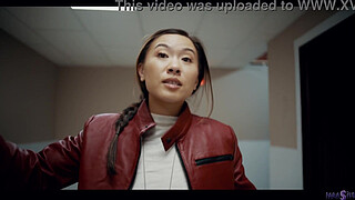 Blonde vs Asian Lesbian Parasited Sex - Blake Blossom Breeding Kimmy Kimm