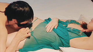 A slender, cute married woman wearing sexy green lingerie is made to climax in missionary position and cunnilingus. Home made amateur personal shooting kawasaki JK