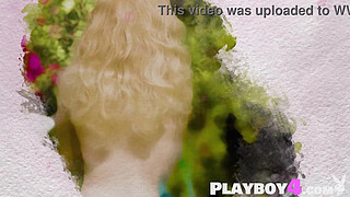 Stunning redhead MILF exposed sexy body after passion outdoor striptease