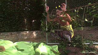 Anal sex and double penetration are how the blonde milf likes to enjoy herself