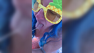 Spray hot steamy piss in my mouth , public pee drinking