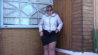 A big pussy pees outdoors. A BBW produces a lot of urine. Amateur fetish compilation. PAWG.