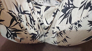 Viral stepsister enters sister-in-law's room