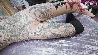 Stunning Tattoo Babe with Big Tits enjoys ANAL fuck while getting a Tattoo - ATM&Gaping