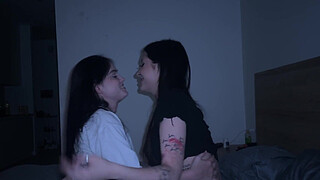 I fucked my stepsister hard and we made scissors