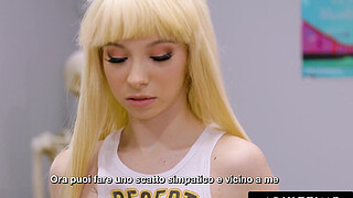 ADULT TIME - Kenzie Reeves Super Soaks Her MILF Doctor With Pussy Squirt! - ITALIAN SUBTITLES