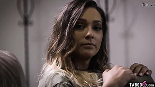 Bad fucks a y. pussy after they went on a trip