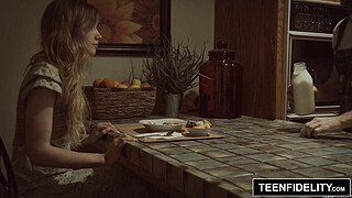 TEENFIDELITY Ivy Wolfe Birthday Creampie