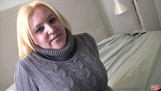 The chubby neighbor shows me her huge tits and her big ass