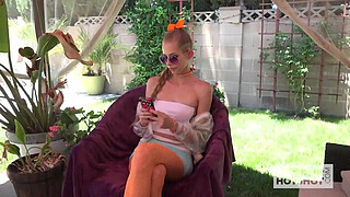 Skinny young babe meets guy online for anal sex