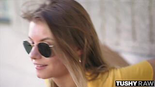 TUSHYRAW Hipster Chick Needs Anal Sexy Immediately