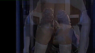 Gamaiani Two Nights In #1 - Resplendent costume fun