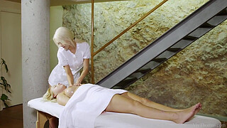 Masseuse Lena Love Fingers Naomi Nevena's Asshole