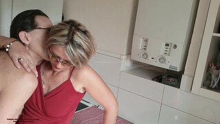 100% Amateur Over 45 Milf Spreads Her Legs For Step Son In Kitchen