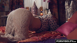 PORNFIDELITY - Yoga Babe Arya Faye Creampied Deep