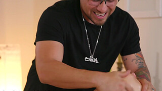 FantasyMassage Hot MILF Sarah Vandella Gets Banged By A 18yo Perv During Her Massage