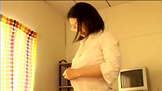 Please take me! Japanese Milf!