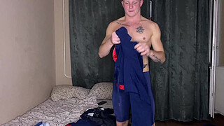 fucked a young girl at a home party in two dicks . Cum on pussy