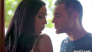 Swingers having fun in the treehouse - Jaye Summers and Charles Dera