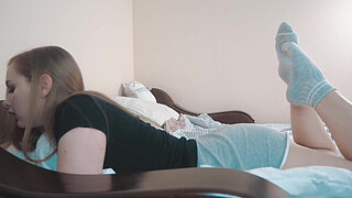 StepDaughter stuck in the bed and I decided to fuck her