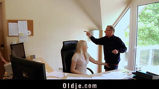 Old bussines man fucking hot blonde secretary
