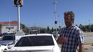 Hot Group Sex with 3 Horny Cougar MILFs!