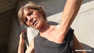 Hot blonde tattooed old cougar gives the best blowjobs