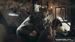 TEENFIDELITY Goth Slut Ivy Aura Creampied