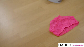 Babes - Step Mom Lessons - We Can Share starring Blanche Bradburry and Vinna Reed and Charlie Dean