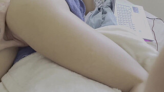 I Cum in my step Sister's Hole as soon as she got out of the shower, and as a bonus I jerked off her pussy