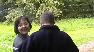 Lisa and her cuckold outdoor threesome