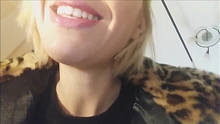 get me pregnant, do not hesitate yet, I want to be impregnated ... mm you did it and now I have the milk that flows from the breast