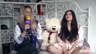 BUMS BESUCH - Busty German teen pornstar banged by the pizza boy