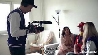 BUMS BESUCH - Busty German teen pornstar banged by the pizza boy